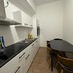 5 Betten Montuerwhonung Mit Waschmaschine Düsseldorf
