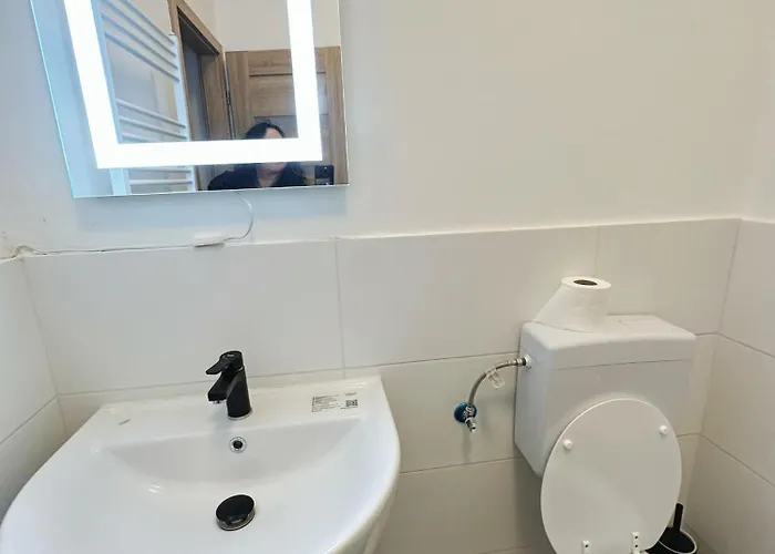 Lägenhet 5 Betten Montuerwhonung Mit Waschmaschine *