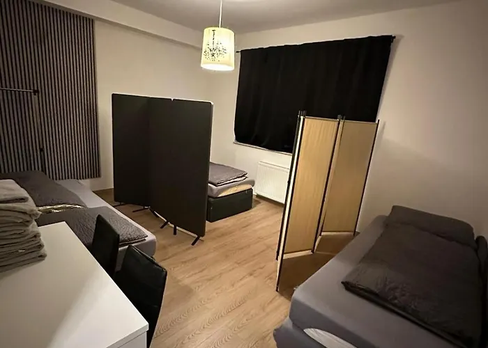 5 Betten Montuerwhonung Mit Waschmaschine Lägenhet Düsseldorf