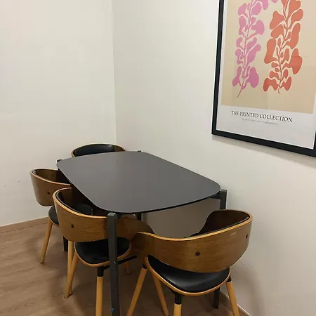 5 Betten Montuerwhonung Mit Waschmaschine *